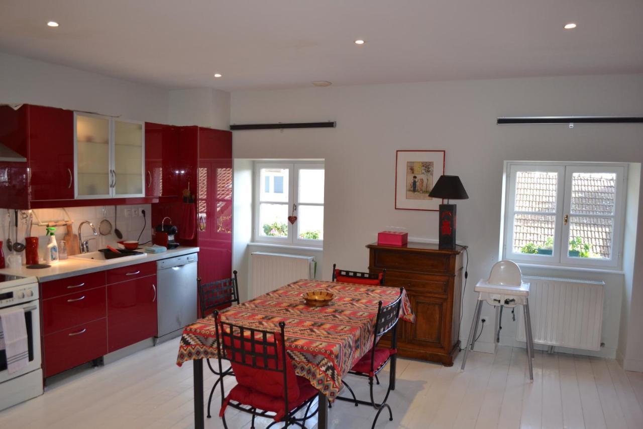 Appartement Avec Vue Beaune Exterior foto